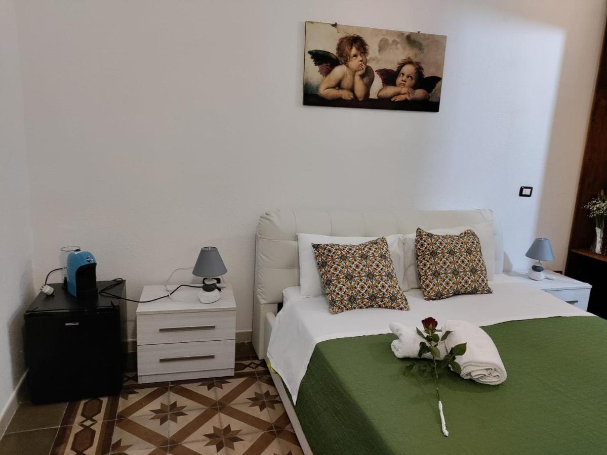 L'incanto salentino Bed and Breakfast Muro Leccese Esterno foto