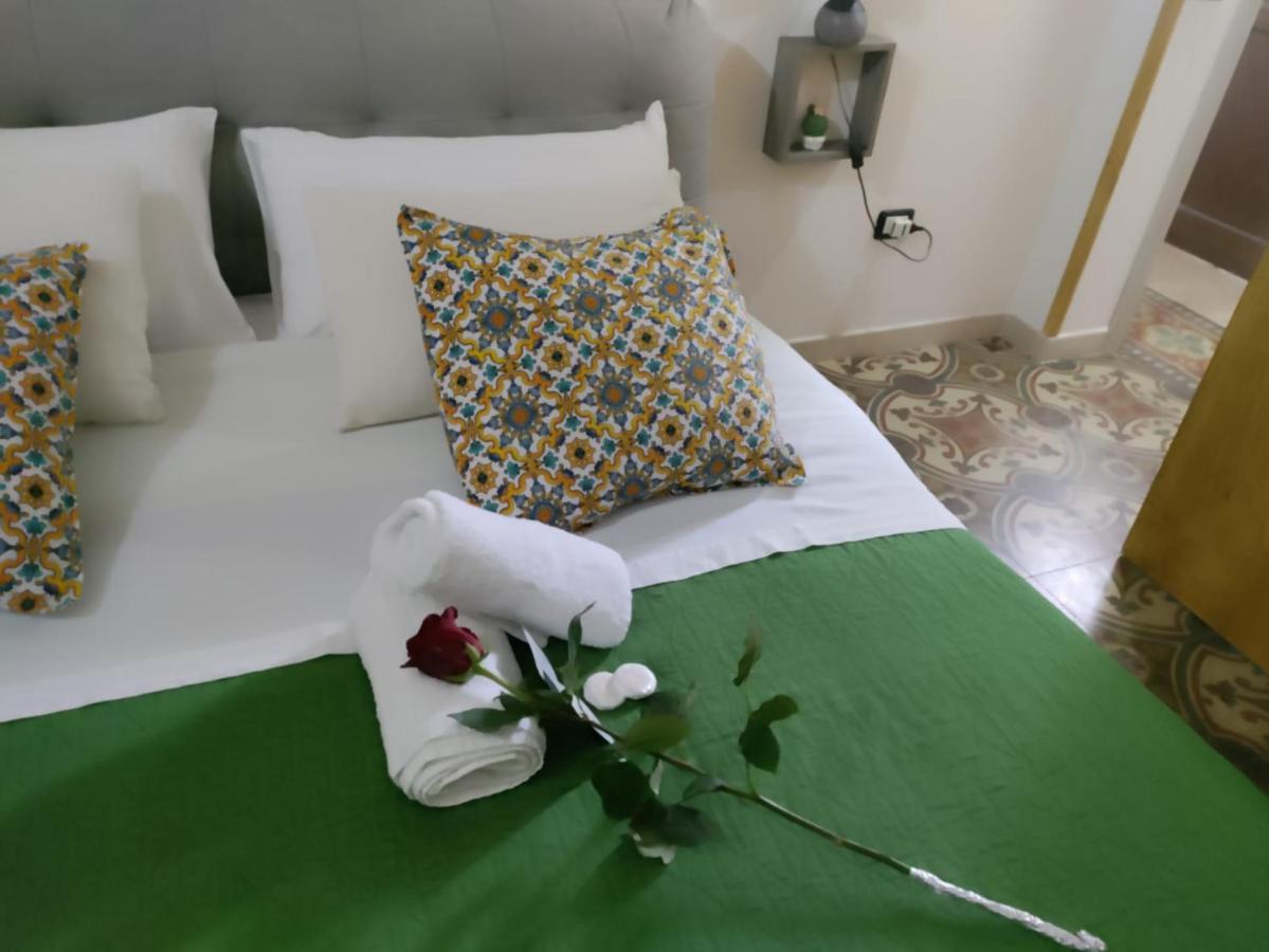 L'incanto salentino Bed and Breakfast Muro Leccese Esterno foto